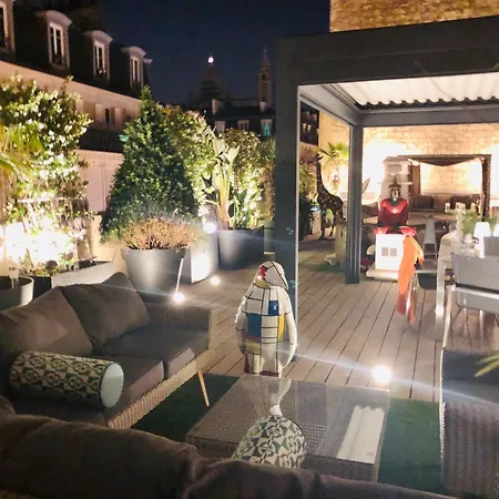Beautiful Place With Breathtaking Private Rooftop Terrace 210m2 In Of Paris