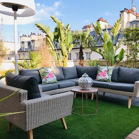 Beautiful Place With Breathtaking Private Rooftop Terrace 210m2 In Of * Paris